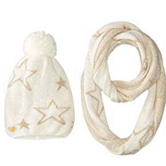 Betsey Johnson Accessories - Betsey Johnson ivory star Beanie & Scarf set